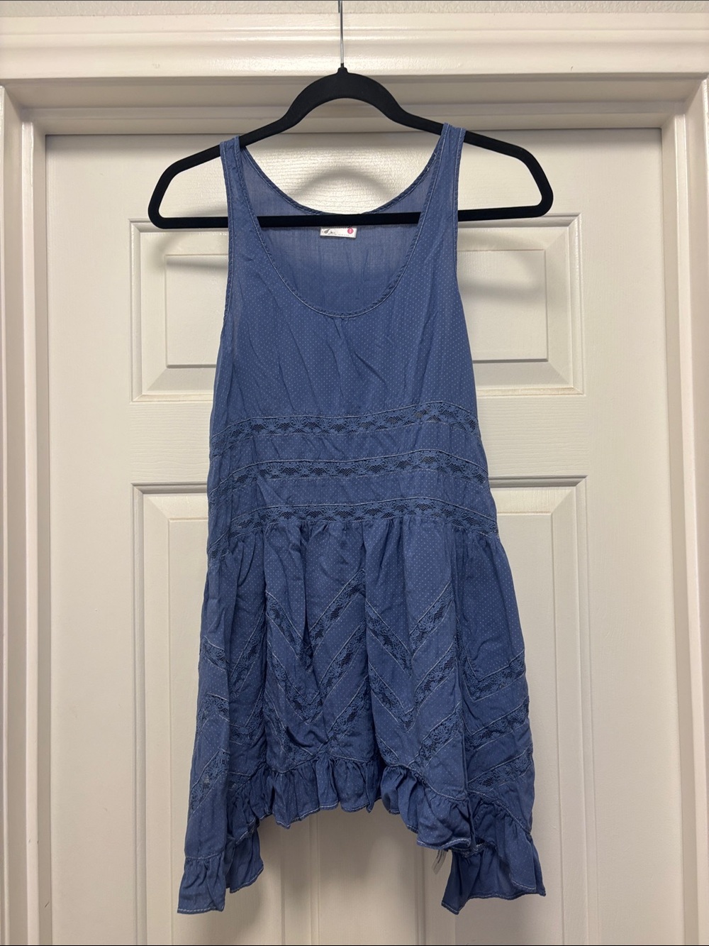 Women's Blue Sleeveless Lace-Trim Pajama Top